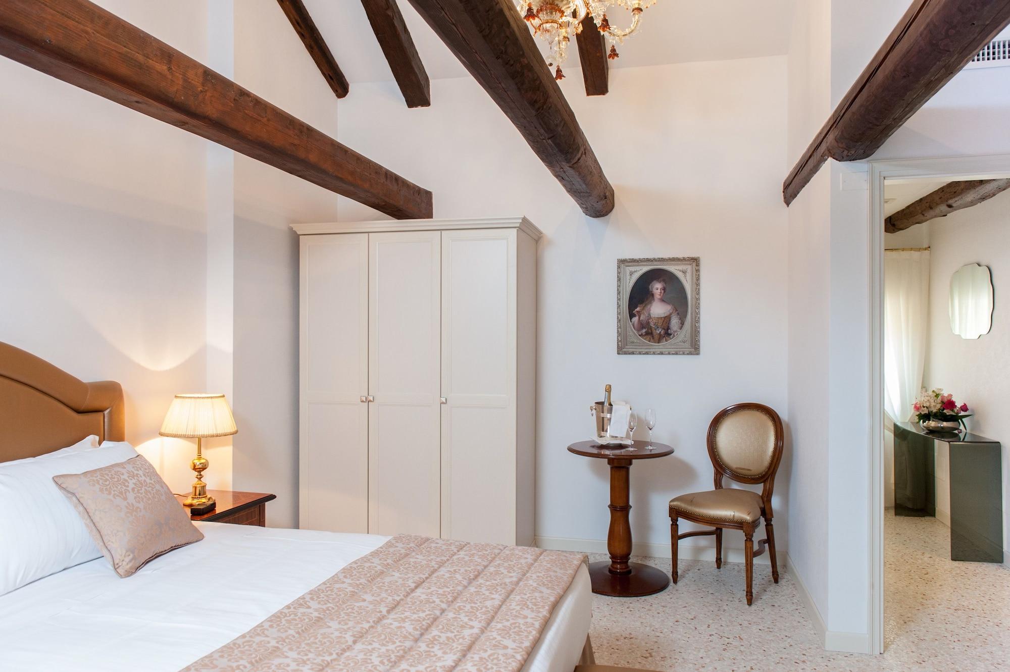 San Teodoro Palace - Luxury Apartments Venedig Eksteriør billede
