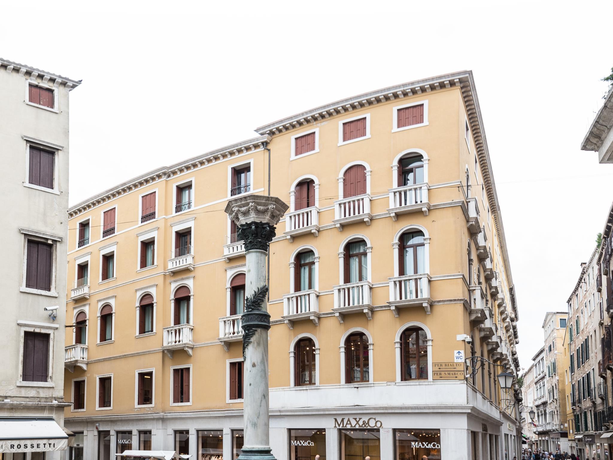 San Teodoro Palace - Luxury Apartments Venedig Eksteriør billede