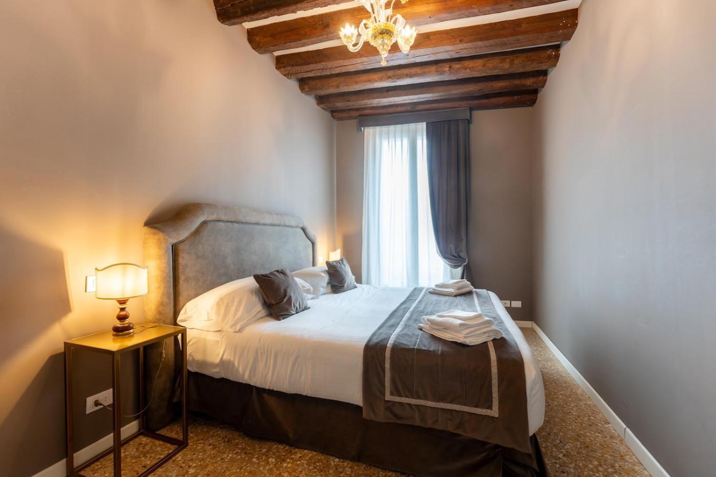 San Teodoro Palace - Luxury Apartments Venedig Eksteriør billede