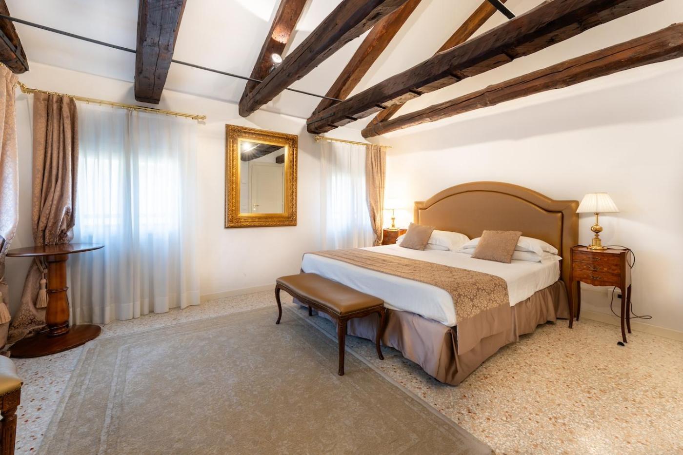 San Teodoro Palace - Luxury Apartments Venedig Eksteriør billede