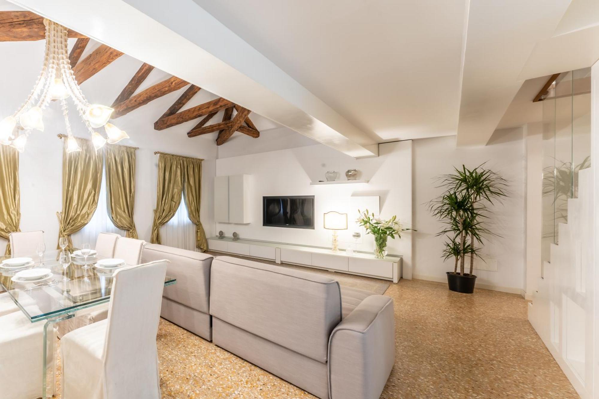 San Teodoro Palace - Luxury Apartments Venedig Eksteriør billede